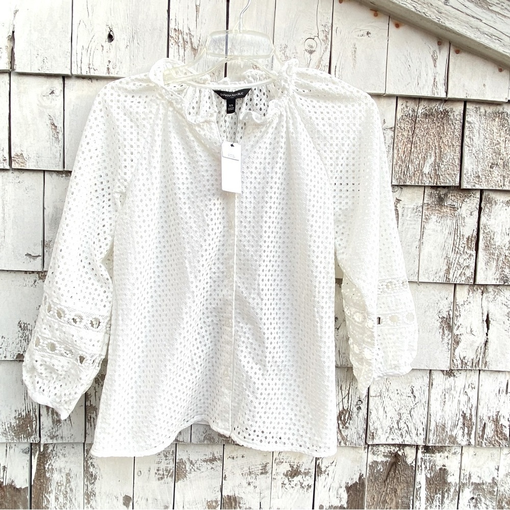 Banana Republic Lace Balloon Sleeves Button Down Blouse